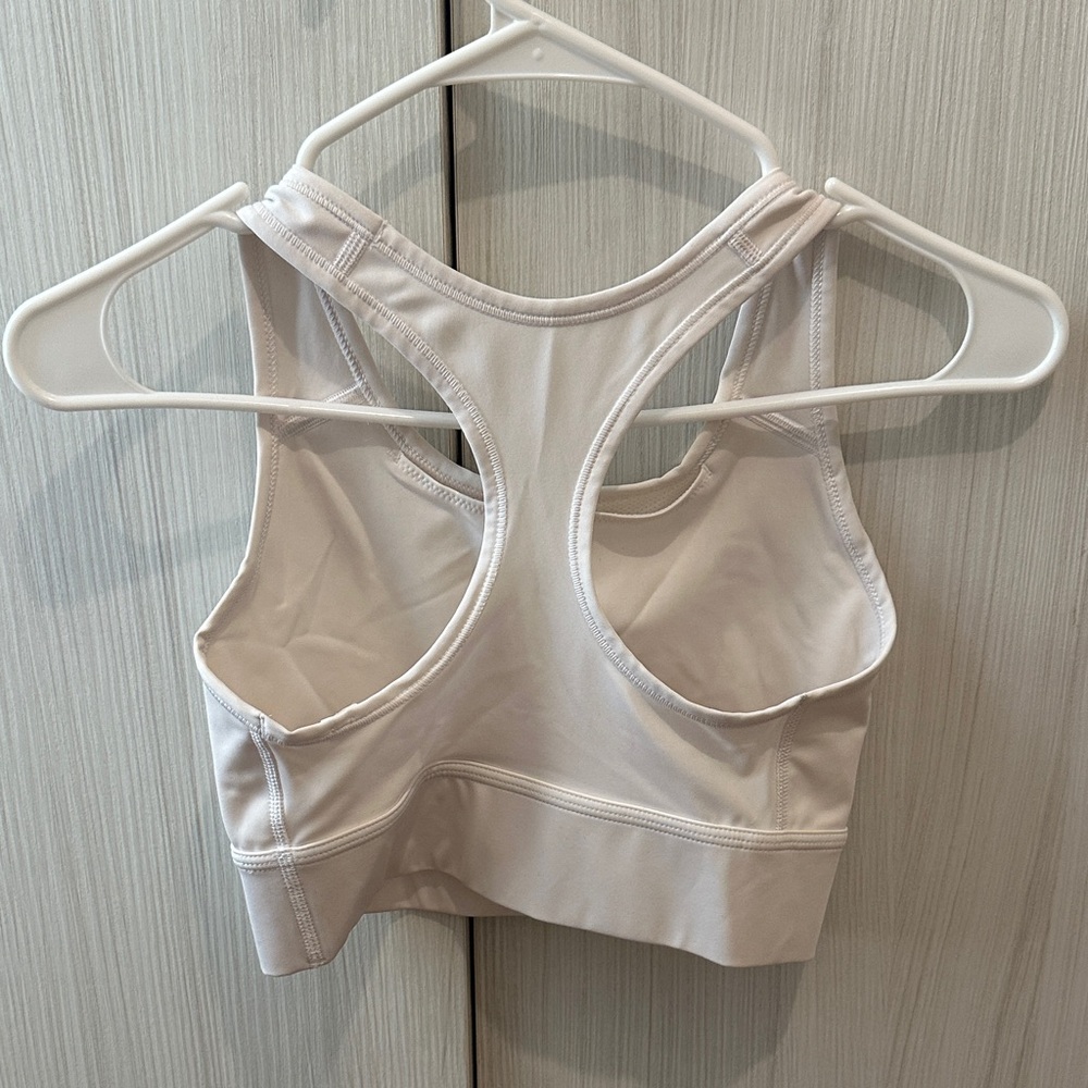 Nike Women's Dri Fit white sports bra - Picture 3 of 7